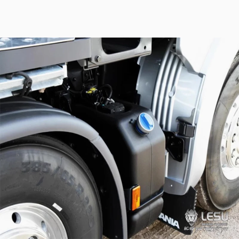 Parte aggiornata del serbatoio dell'urea LESU per modello di camion trattore 1/14 RC Tamiyay fai da te all'aperto TH02562