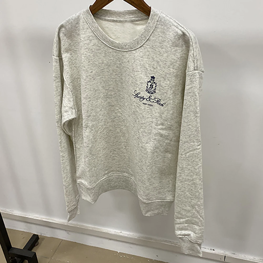 S5W233 أنماط الشتاء الجديدة أمريكا الشمالية الكلاسيكية المرأة البلوز حروف تاج طباعة الأعلى