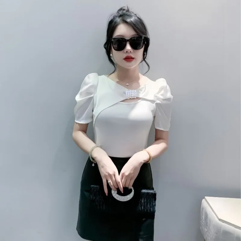 女性の夏のファッションダイヤモンドスリムソリッドカラー V ネック半袖 Tシャツレディースエレガントな気質が登場薄いプリーツトップス