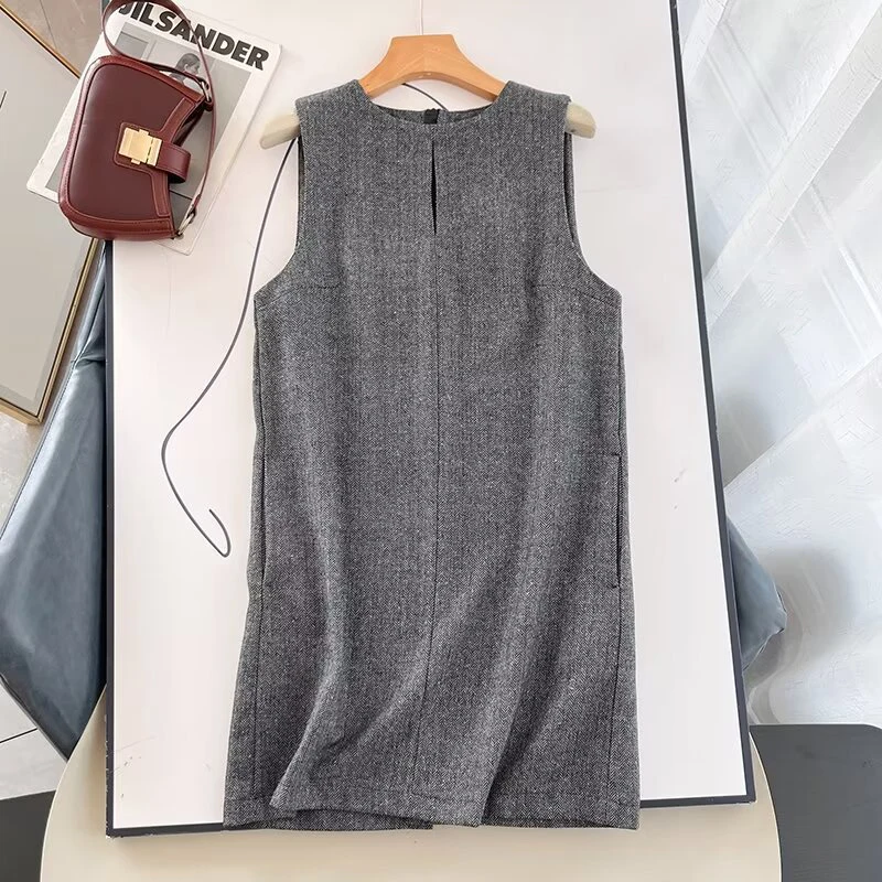 

YENKYE Sexy Elegant Women Gray O Neck Sleeveless Dress Office Ladies Straight Mini Vestidos