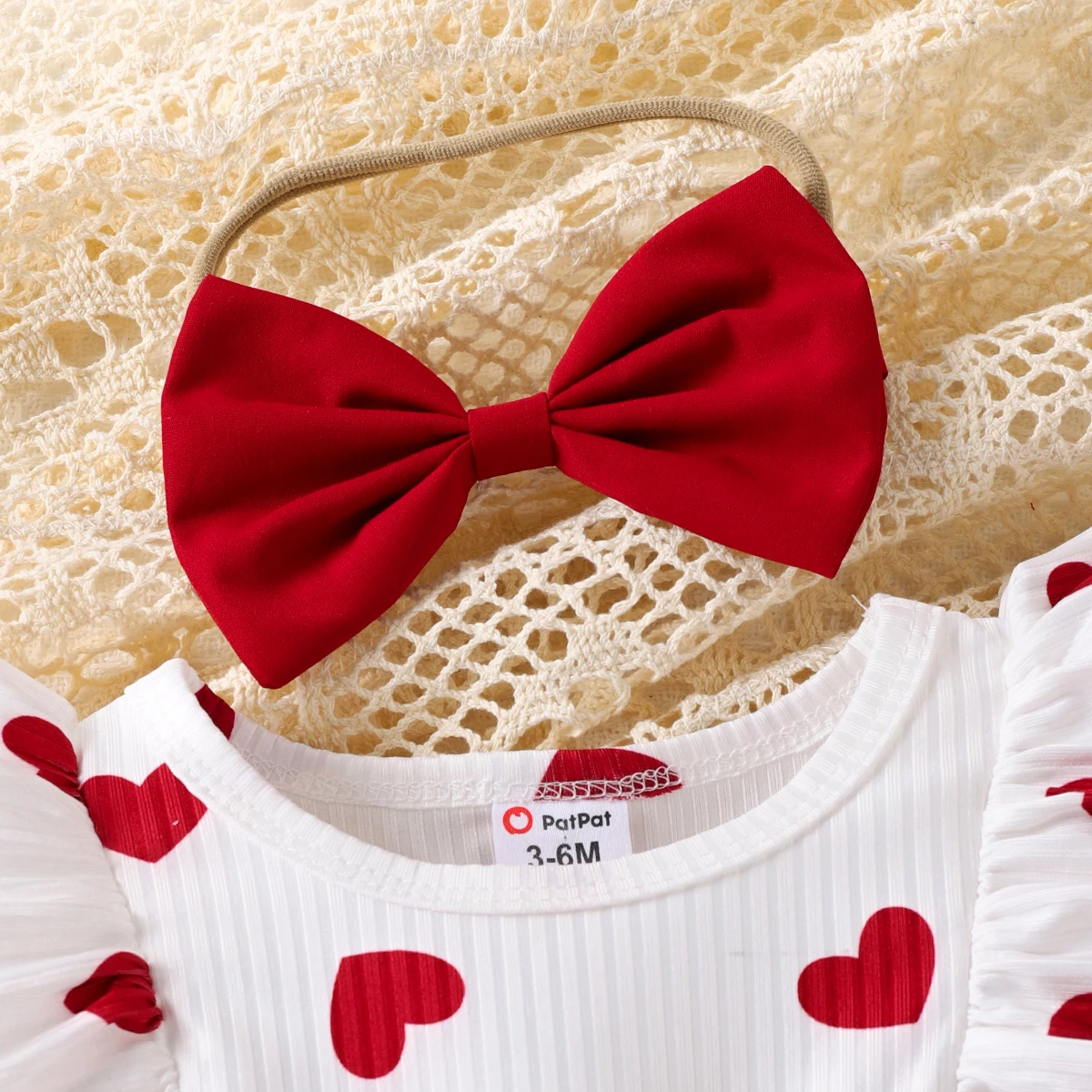 PatPat 2pcs Baby Girl Heart-shaped Dress Set