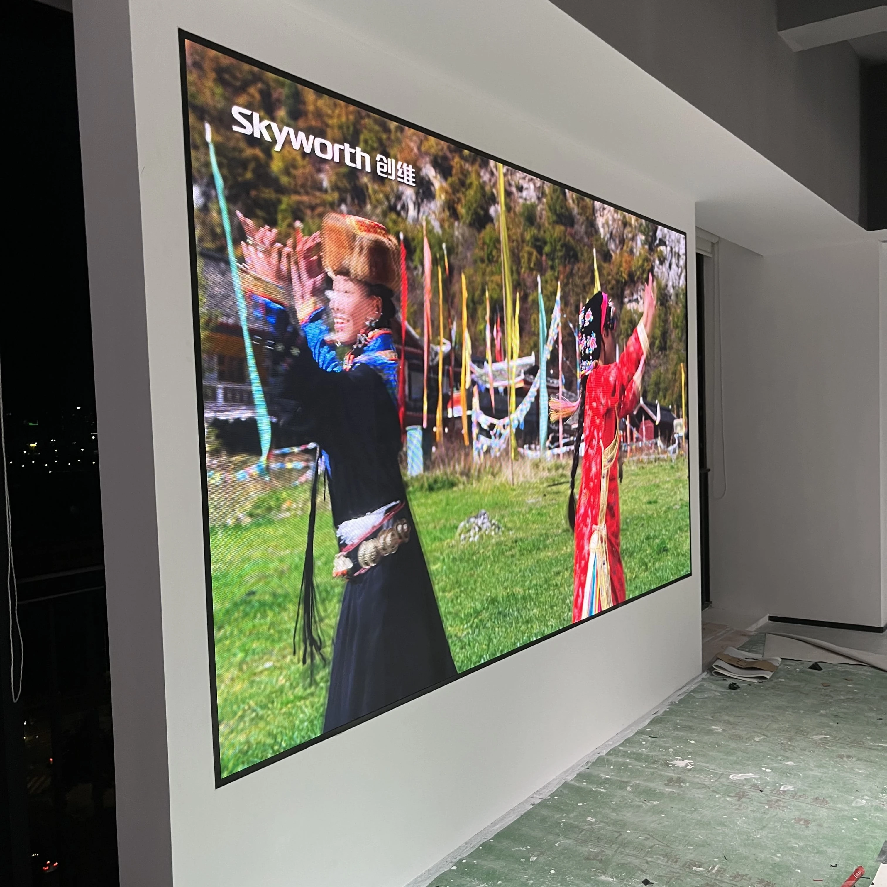 P2.5 Pantalla Led Interior 640*480mm Led Screen Indoor for Indoor Advertising Showroom Customized Size