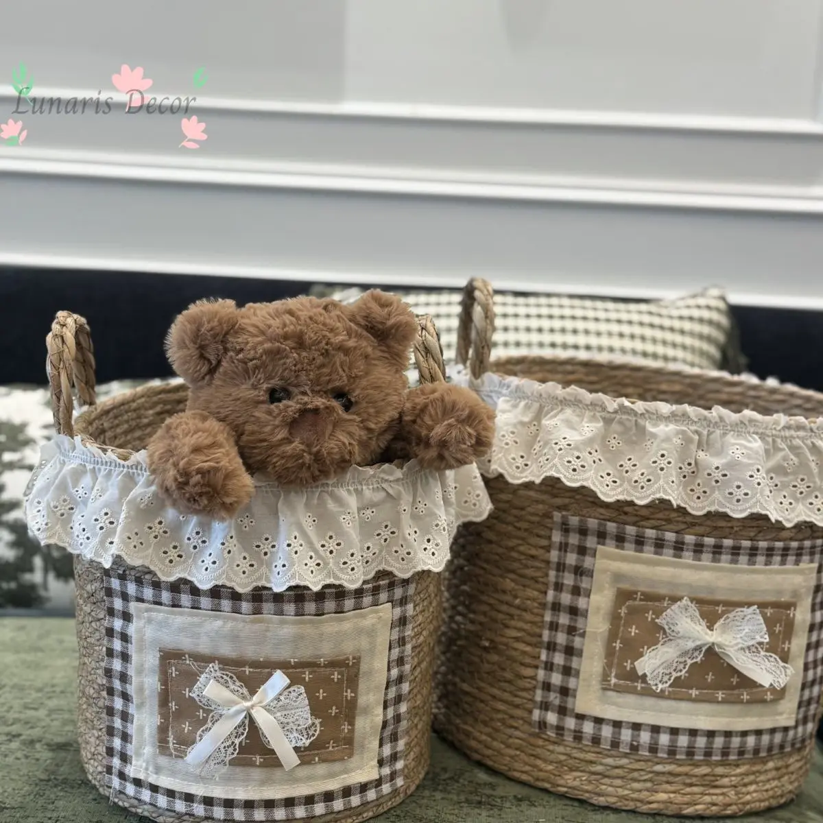 Hand-woven storage basket Cloth sticker Butterfly woven basket Romantic retro French basket