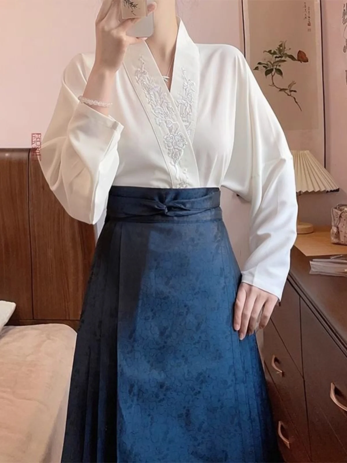

Commute Sle Chinese Hanfu Women's Long Sve V-Ne Top Small ence Traditional Collar Improved Flight Suit