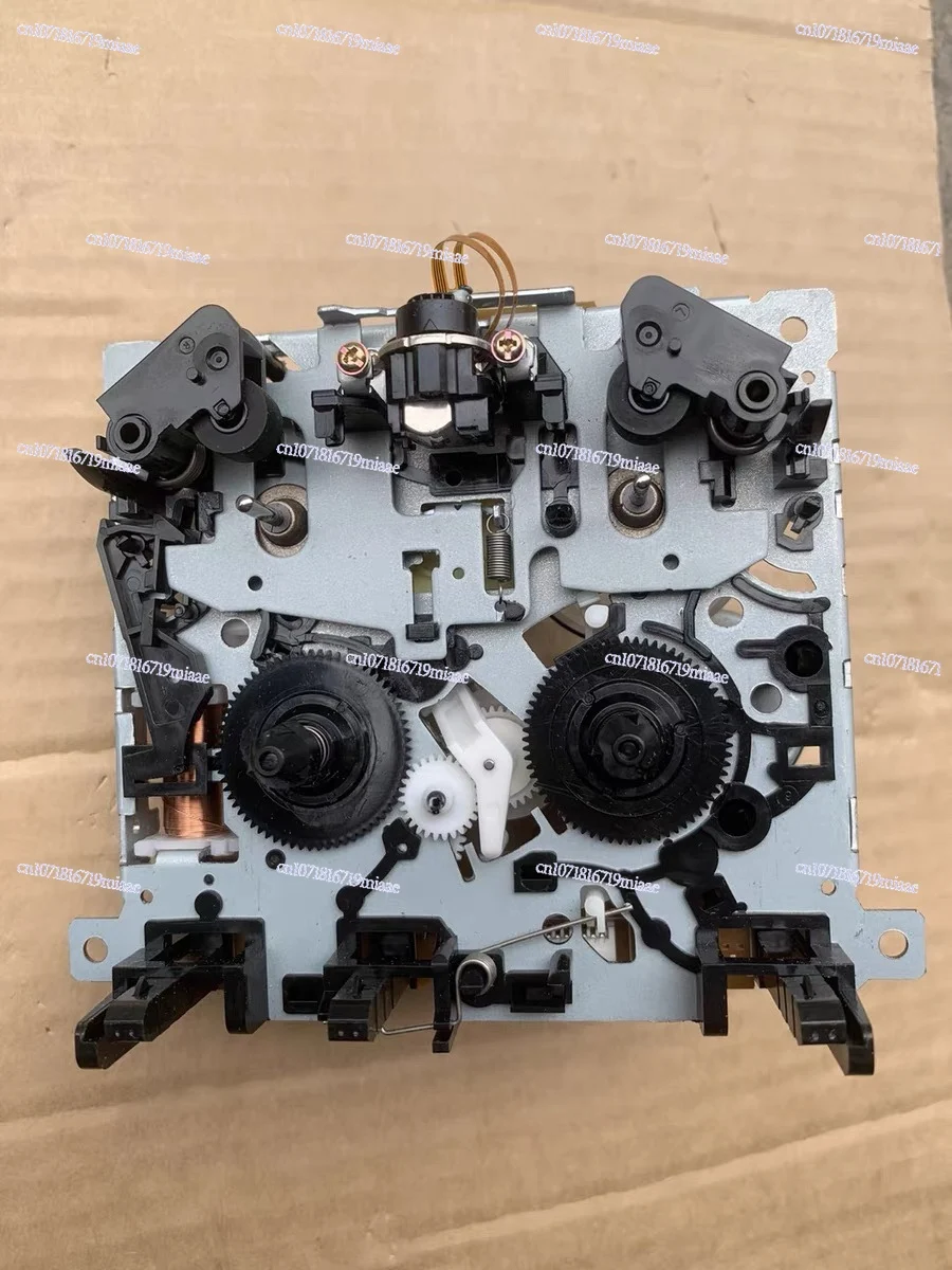 

Небольшой приводной ремень сердечника электронного магнитофона повреждается на 65 мм.