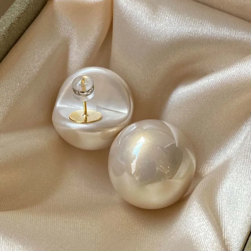 Women's Minimalist Gap Imitation Pearl Stud Earrings Fashion Commuter Jewelry Versatile Party Accessory 2026 Design For Gilrs
