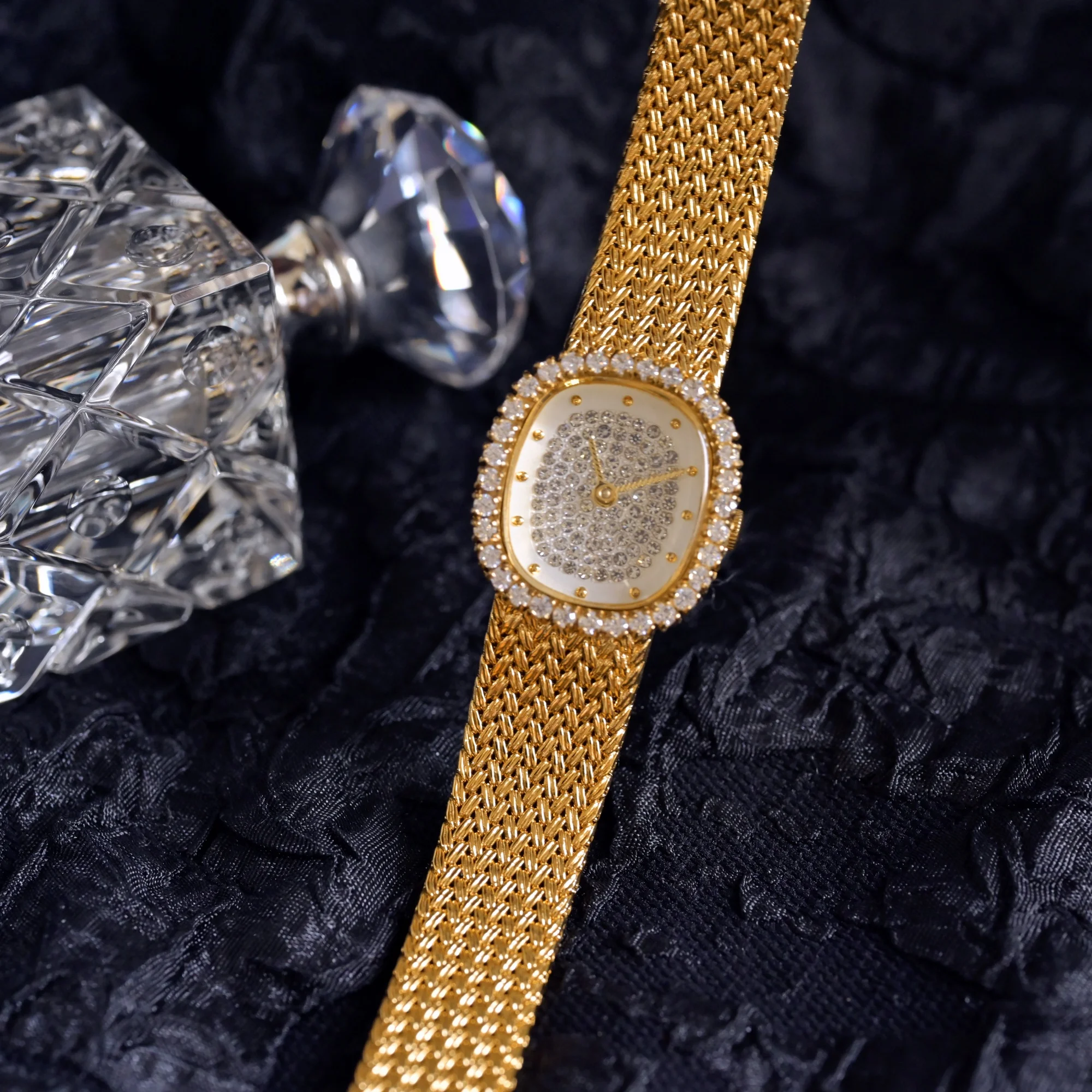 High quality 2024 new quartz women's retro watch rhinestone Vintage Japanese Mov lady  original brand woven strap luxury