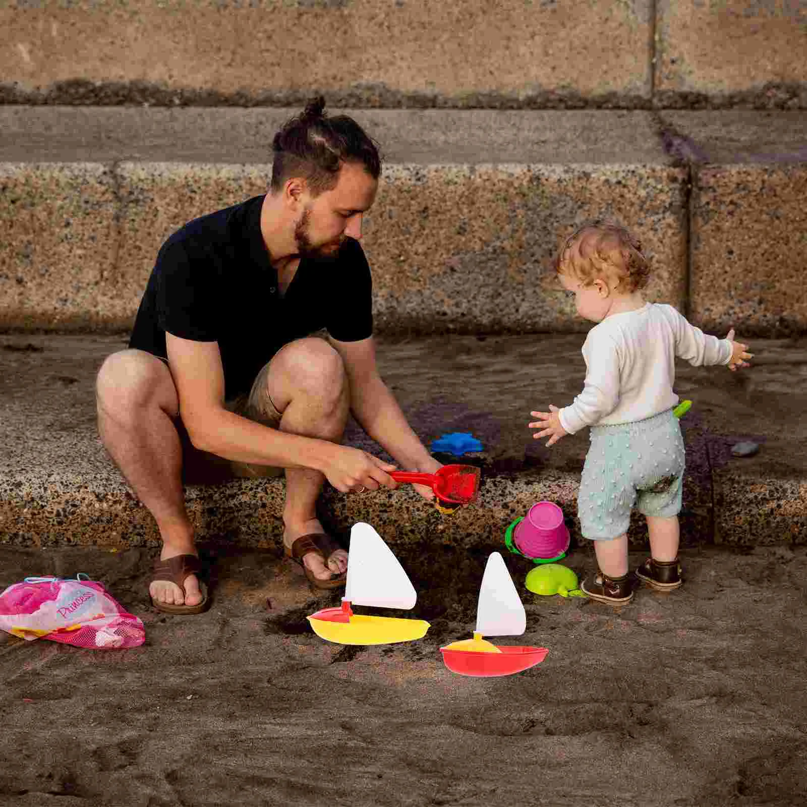 3 stücke Mini Kunststoff Segelboot Spielzeug Kinder Bad Badewanne Spielzeug für Kinder Kleinkinder Verschiedene Farbe Kleine Mittlere Große sicher