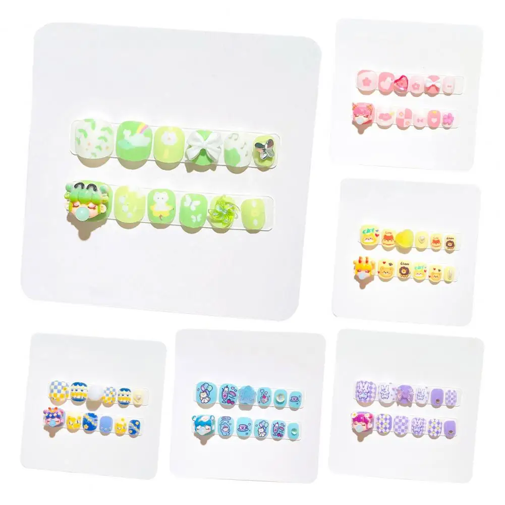 Kids Fake Nails Children Nail Art Cute Cartoon Nail Art Stickers Set with Flower Girl Heart Pattern for Kids Nail Decorations