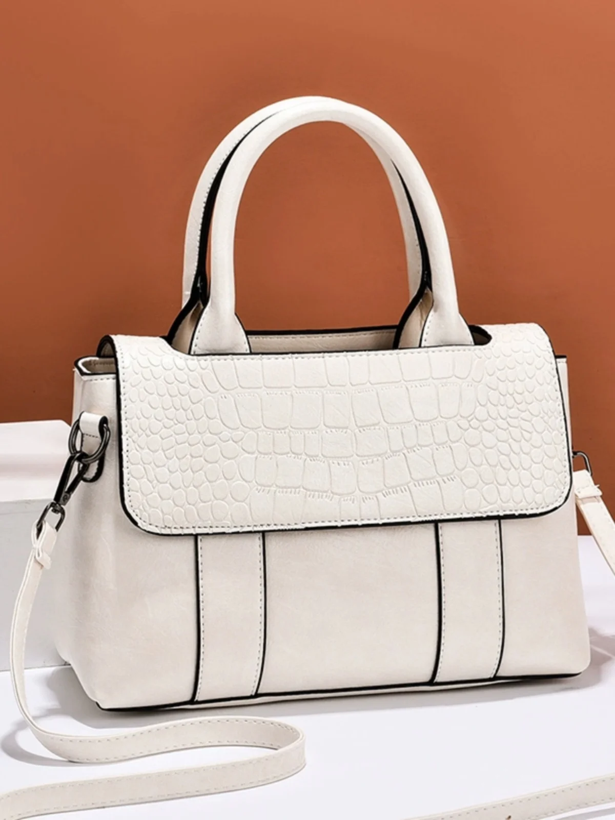 

Chic Simple Versatile Faionable Large Casual Handbag Women's oulder Crossbody Handheld Bag Soft PU Leather Daily Use