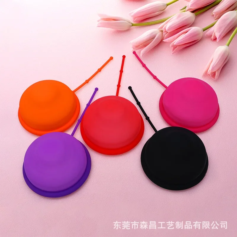 Lady Silicone Flat Fit Design Extra Thin Reusable Disc Menstrual Tray with Pull Tab with Flat-fit Design Extra-Thin Sterilizing