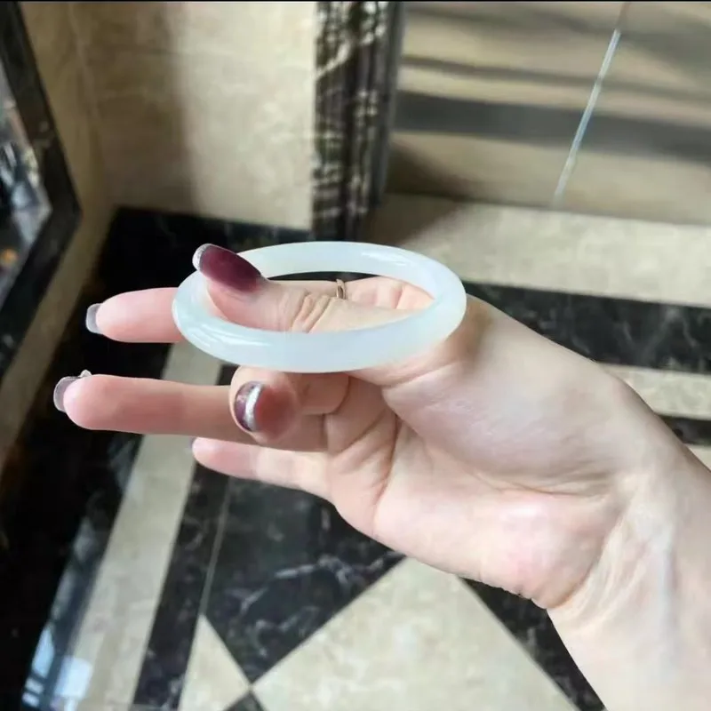 

Hotan Fine Round Bangle, White Summer Style Jade Dingdang Bracelet Women