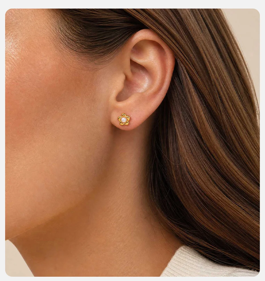 Vnox Minimalistische Vergoldete Imitationsperlen-Ohrstecker für Damen, Exquisite Edelstahl-Blumenohrringe, Schmuck für Party und Alltag – Detail 2