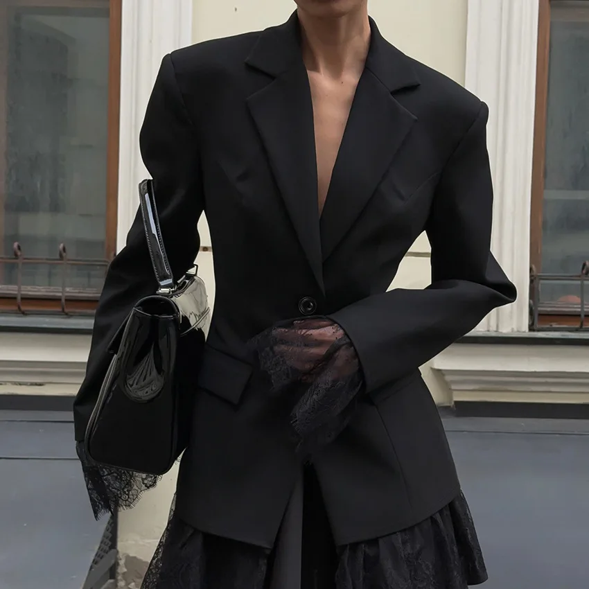 2025 الخريف والشتاء موضة جديدة سوداء بدلة صغيرة الصلبة سترة تصميم تحسس الدانتيل الربط التنقل معطف فوقي بأكمام طويلة