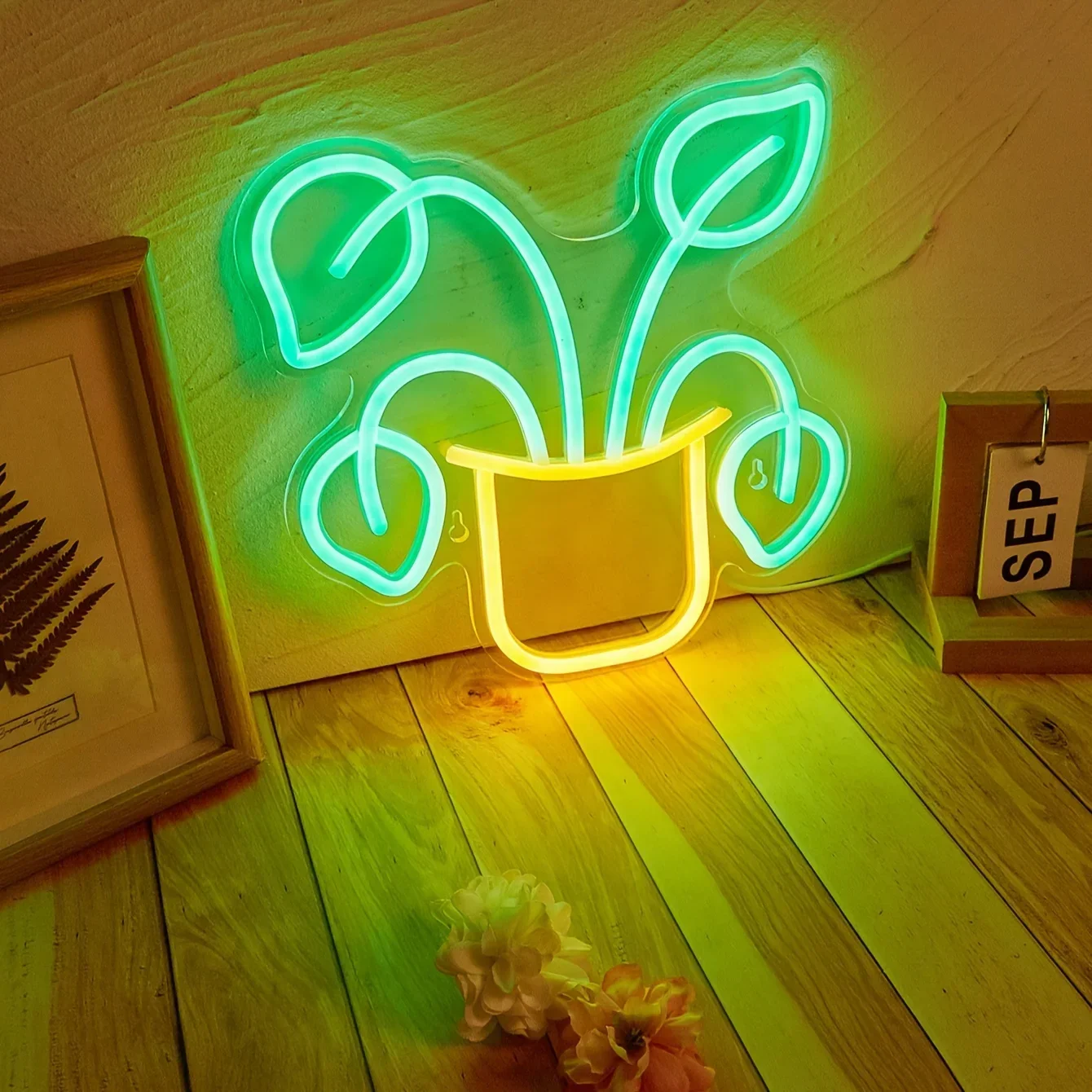 Potted Four Leaf Grass LED Neon Sign, For Wall Decor Light Up Signs USB Powered Light, For Bedroom Room Wedding Party Decoration