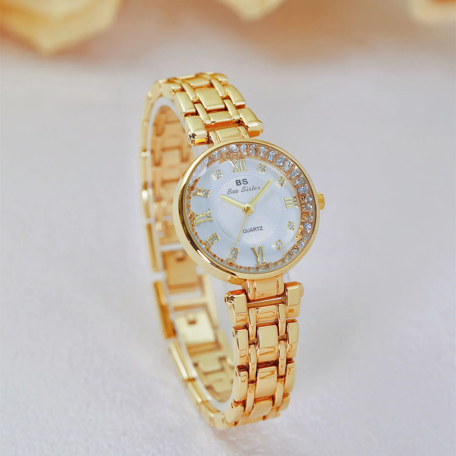 Luxury Brand Gold Diamond Dial Pointer Type. Women's Watch Steel Strap Waterproof Quartz Fashion Popular Watch Jewelry Reloj