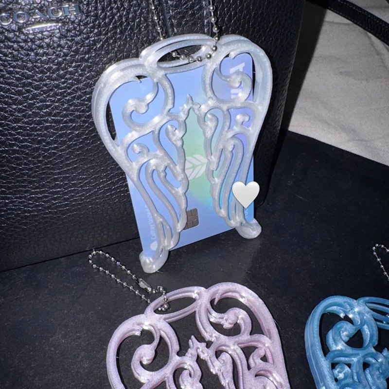 Angel Wings Photocard Holder Y2k Acrylic Hollow Card Sleeve Cute Bag Charm Backpack Hanging Pendant Kpop Photo Card Display Case