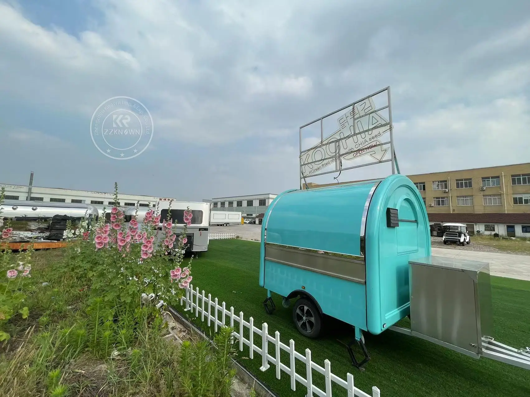 Food Truck Trailer Street Mobile Food Cart Outdoor Kitchen Fast Food Catering Trailer with Cooking Equipment