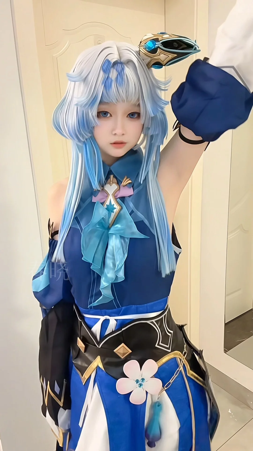 لعبة هونكاي: أزياء ستار ريل التأثيرية أنيمي سيريدا لعب الأدوار حديثًا فستان الدعاوى للنساء الكبار كوميك كون الزي شعر مستعار الأحذية