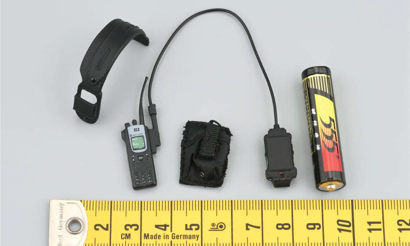 

Proforcetoys 1/6 Scale P008 Radio & Package Model for 12''Correctional Services Department