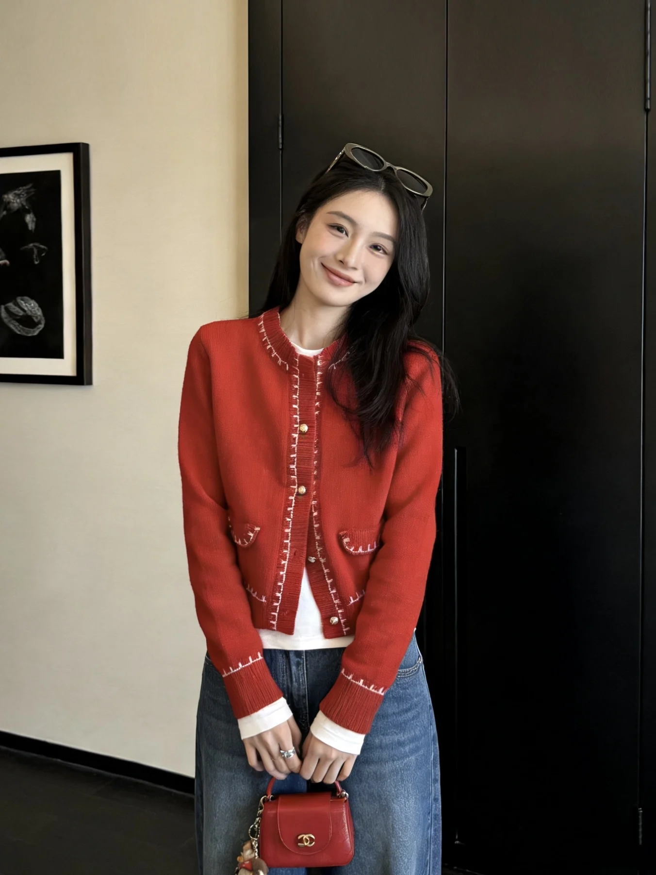 

Корейский вязаный кардиган с длинными рукавами для женщин: весенняя мода, стройнящий эффект, омолаживающий, высококачественный трикотаж, белый, подчеркивающий фигуру