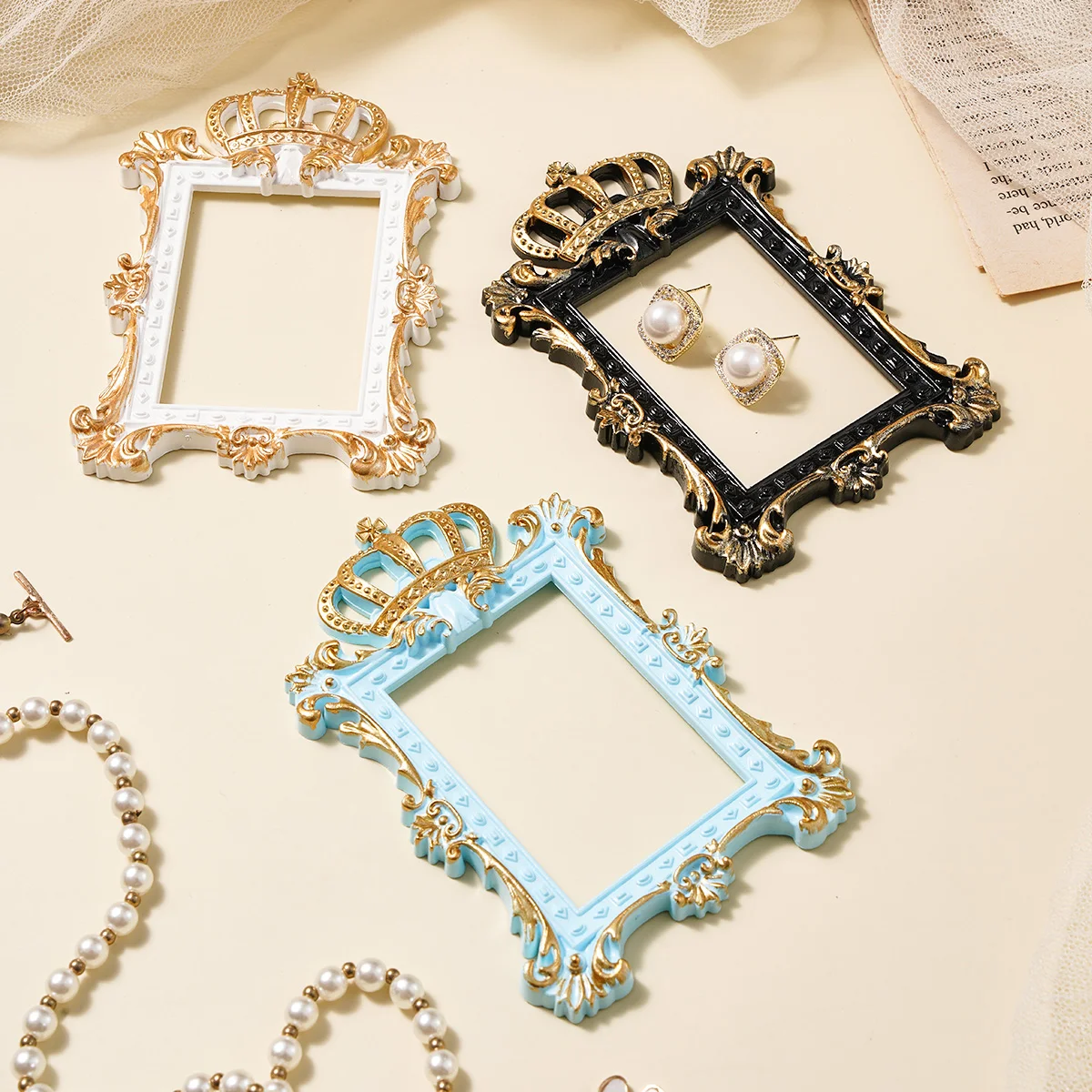 1PC, Crown-Shaped Three-Dimensional Pattern Decorative Square Photo Frame Decoration Item, DIY Wall Decoration