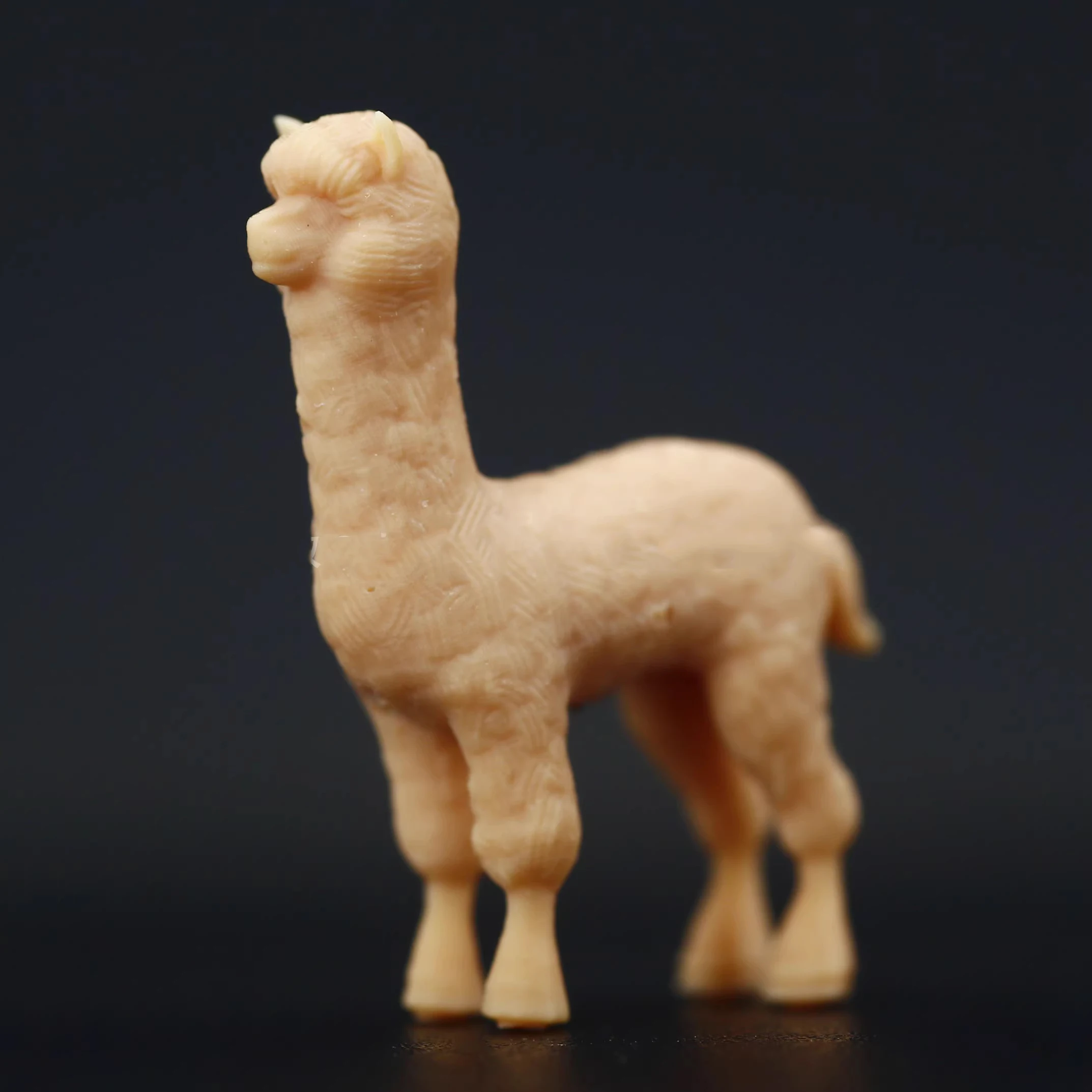 1/64 Solider Unpainted Alpaca 3D Print Doll Resin for Car Sand Decoration Doll Body Model Toys