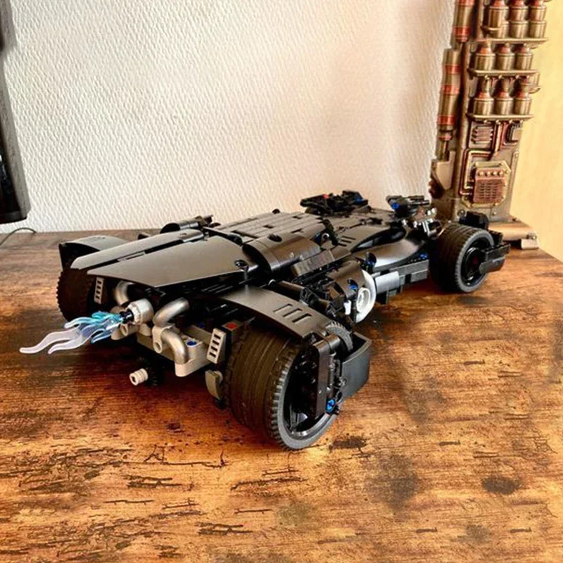 Moc Bouwstenen Filmmodel Serie Bat Auto Op Vuur Vorm Technische Bakstenen DIY Assemblage Beroemd Speelgoed Voor Kinderen Vakantiecadeaus