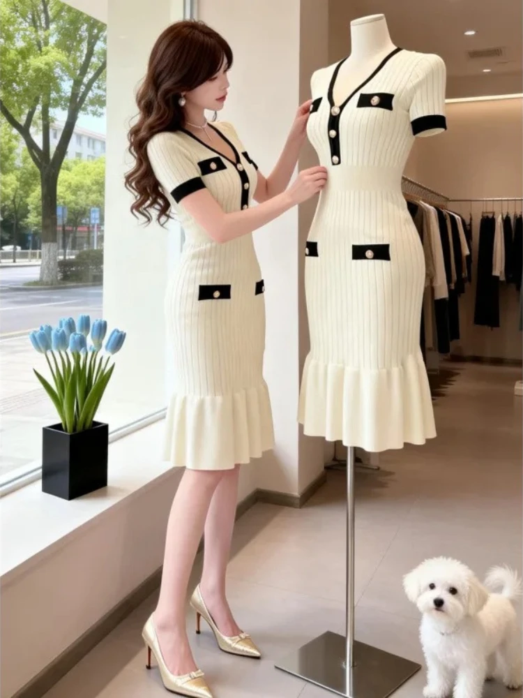 Luxury Brand Same2026 New Short Sleeved Knitted Dress for Women with A Cinched Waist for Slimming Effect