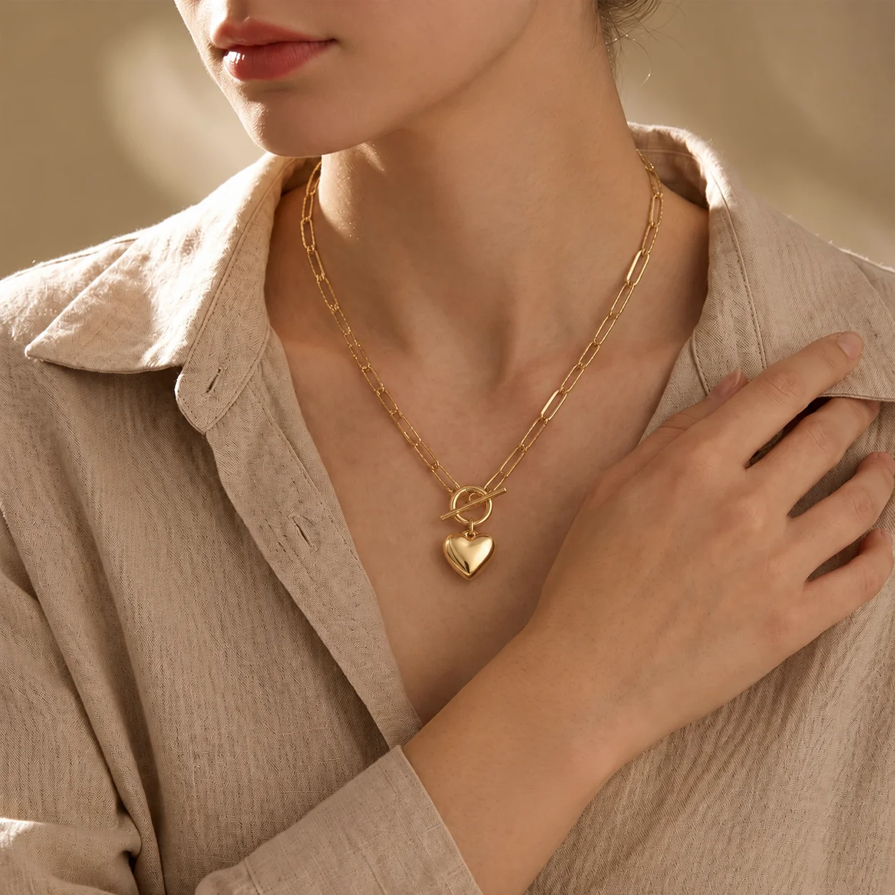 Stainless Steel OT Clasp Heart Pendant Collarbone Necklace Trendy Personalized Heart Link Chain Jewelry Daily Layering Accessory