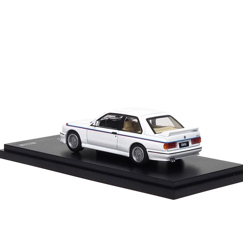 Casi Reale 1/64 BMW M3 E30 Modello di Auto in Lega AR Box Modello di Auto Nero Bianco Bmw Auto in Lega Camera Ornamento Auto da Collezione Regali per Ragazzo