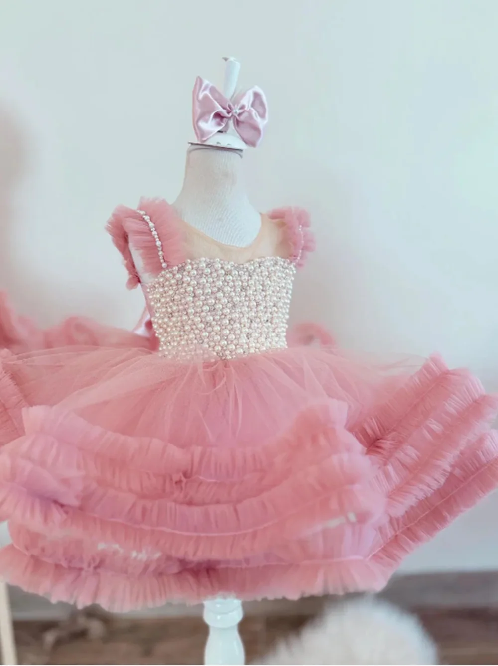 

Luxury Pink Kids Birthday Gown Beaded Ruffles Tulle Flower Girl Dresses