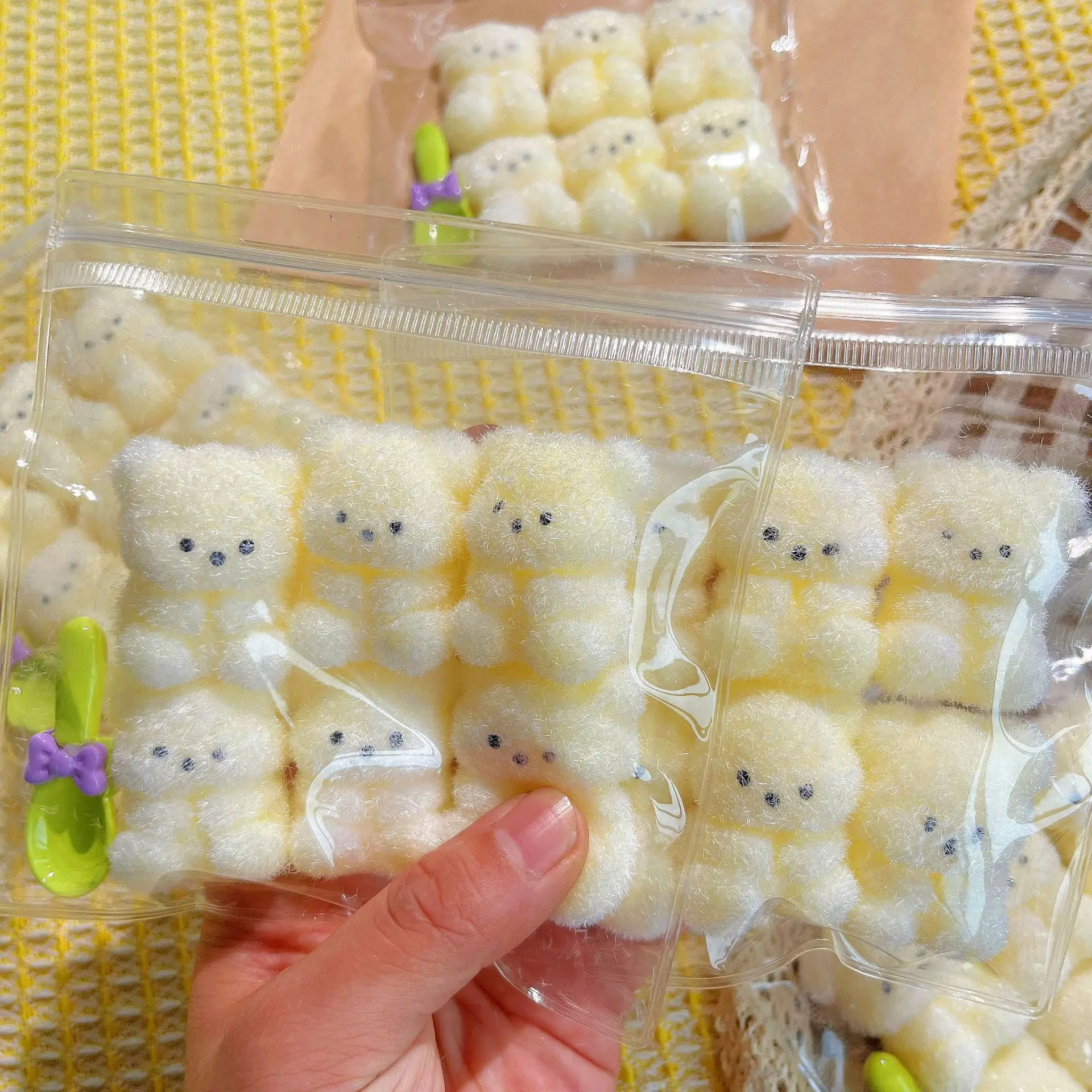 

Mochi Taba Squshy Kawaii Bag Mini Six Cream Bear Squeeze Fidget Decompression Toy Blind Bag Blind Box Surprise Girl Cute Gift