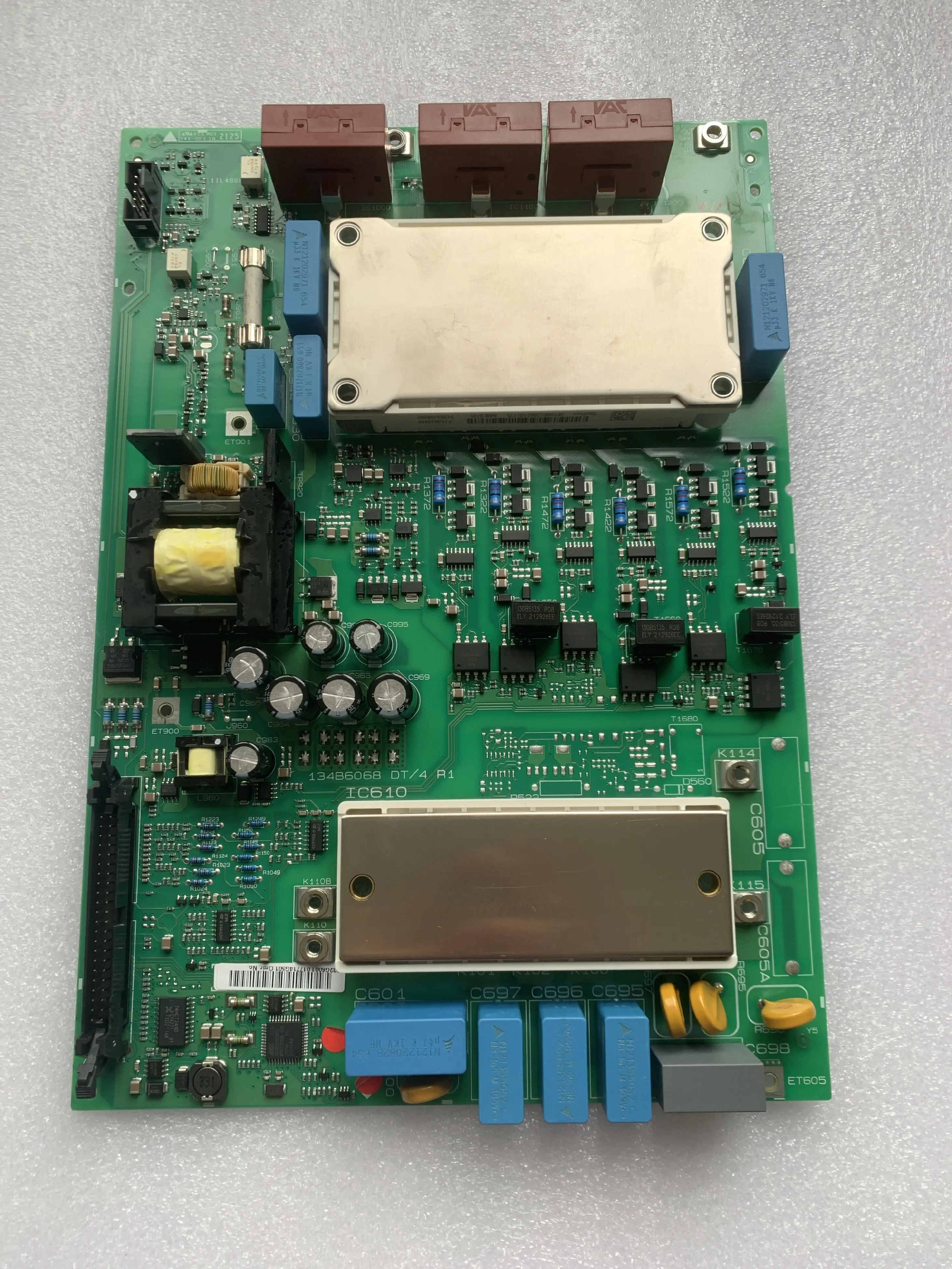 Guia Completo sobre Placa VLT: O que é, como escolher e onde comprar