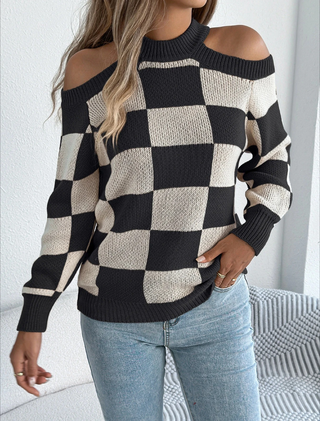 

Женский свитер с открытыми плечами в клетку, осенне-зимний, с цветовыми блоками, длинными рукавами, круглым вырезом, для отпуска, вязаный, в стиле кэбин-кор, пуловер, топ