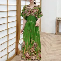 Women Bohemian Ethnic Printed Holiday Dress V-Neck Elastic Waist Casual Batswing Sleeve Mid Dress Elegant Vintage Retro Dress 3