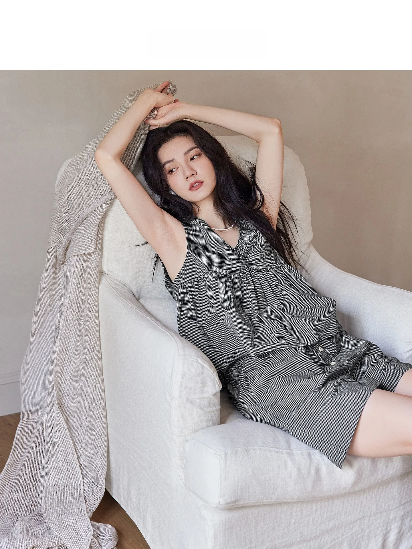baiyan-summer-new-women's-sleepwear-v-neck-sleeveless-short-pants-cool-feeling-home-clothes-lazy-loose-sensation-can-wear-out