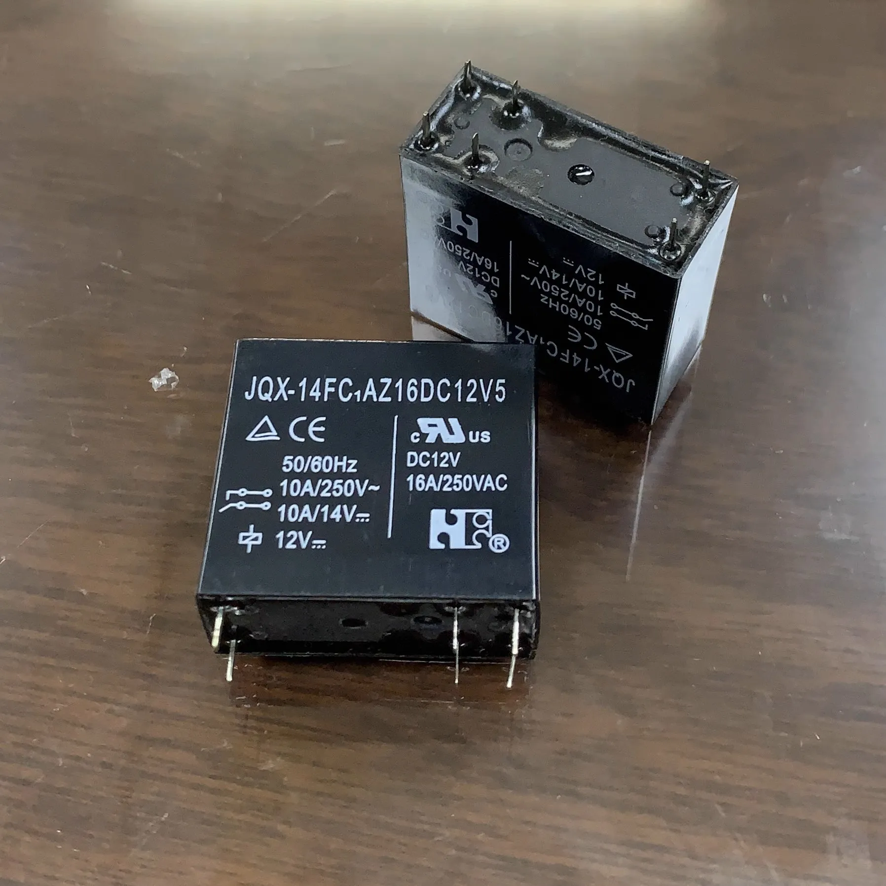 

Реле JQX-14FC1 AZ16DC12V5 16А 6-контактное