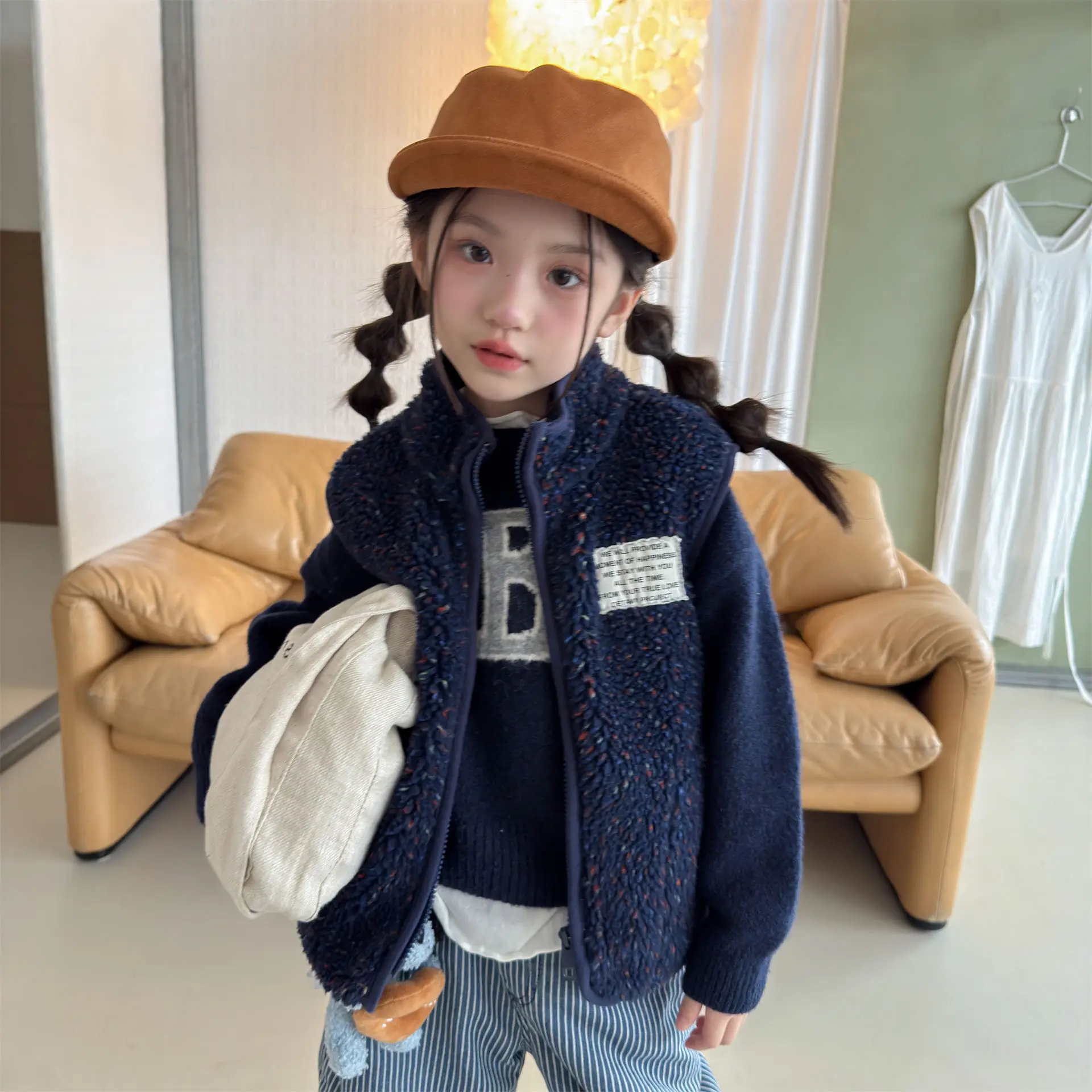 2026 Winter New Children Lamb Fleece Vest Boys Girls Sleeveless Warm Zipper Jacket Plus Velvet Thick Kids Casual Cardigan Coat