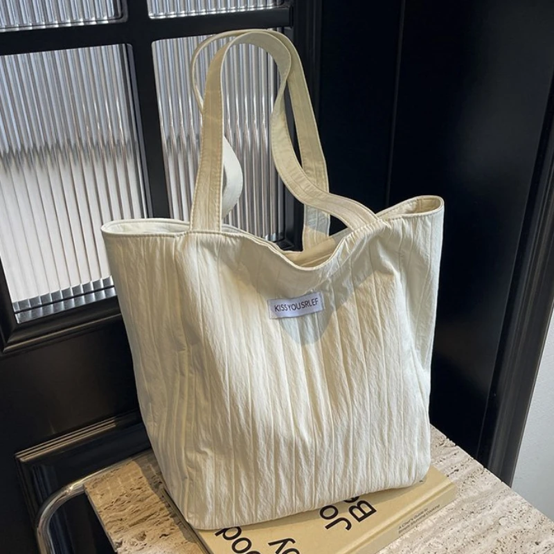 Sacs fourre-tout en nylon avec fermeture éclair pour femme, grande capacité, haute qualité, monochromatique, sacs consultés pour femme, loisirs, mode 2025