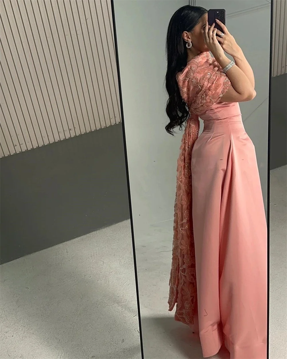 

Pink Lace Beaded Long Bespoke Occasion Gown Evening Dresses Pastrol Unisex Jersey Retro Dubai Saudi Arabic Prom Customized