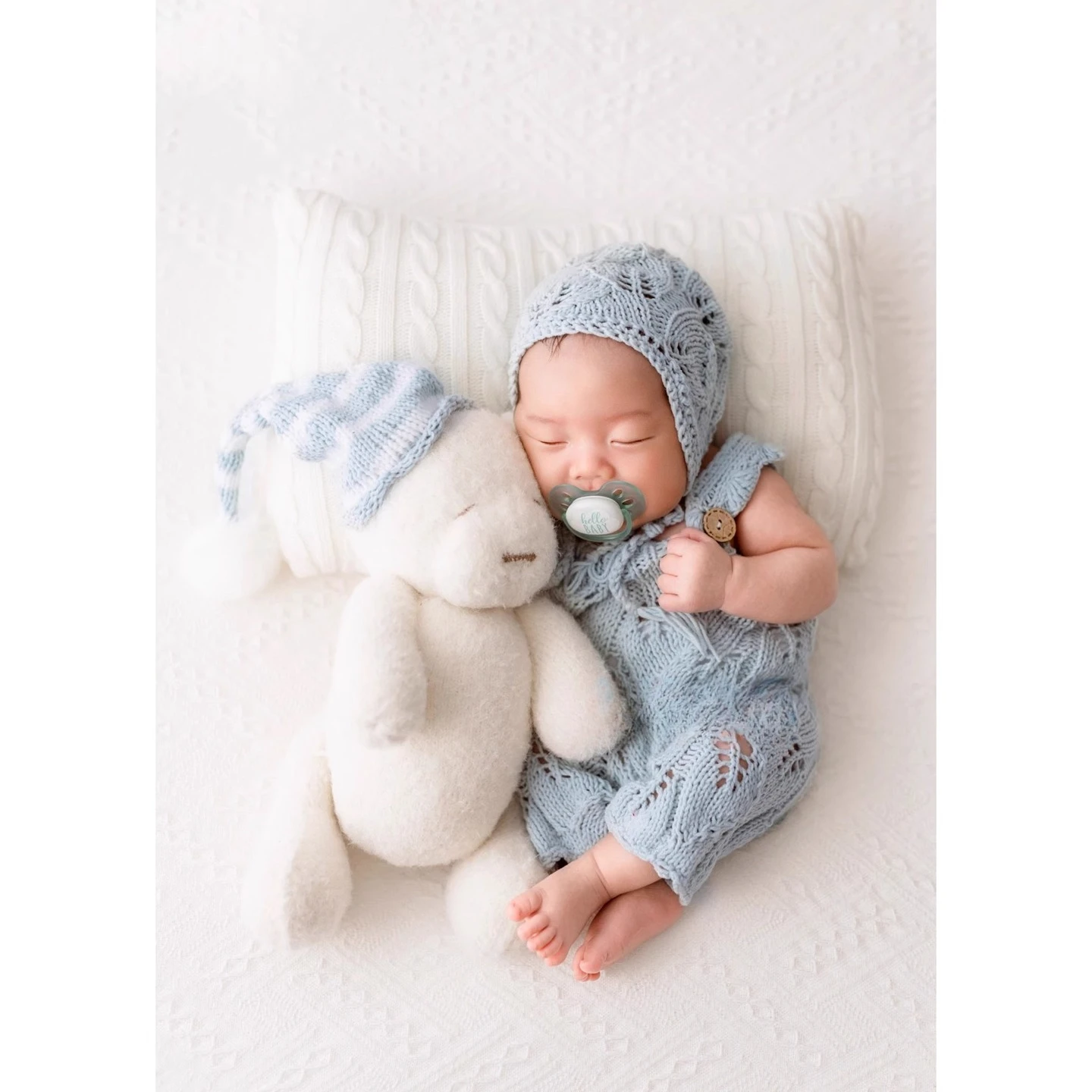 

Newborn Photography Props Knitting Clothing with Hat Cute Bear Doll Backdrop Posing Pillow Theme Set for Studio Photoshoot