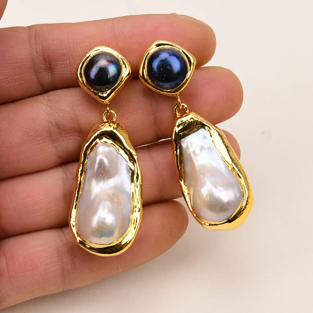 G-G Freshwater Cultured White Baroque Pearl Pendant Gold Edged Black Pearl Stud Dangle Earrings