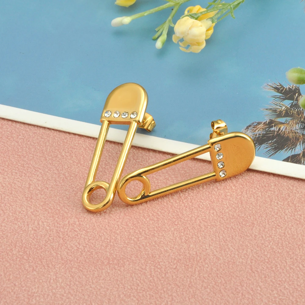 Lokaer Klassische Sicherheits-Zirkon-Pin-Ohrringe für Frauen und Mädchen, 316L Edelstahl, vergoldet, modische Ohrringe, Schmuck, Geschenk, E25131