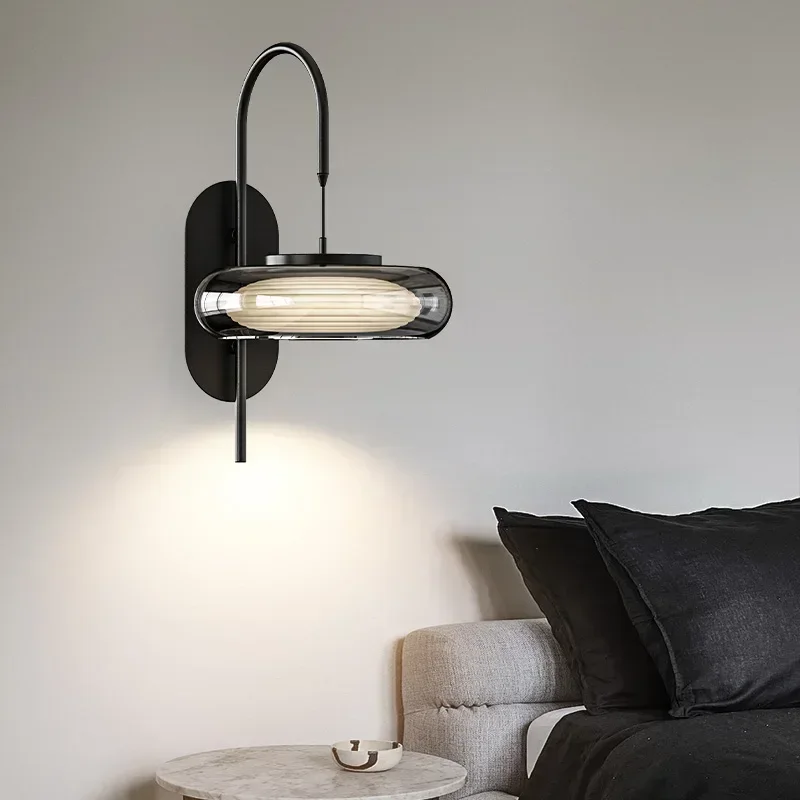 غرفة معيشة إيطالية بسيطة، مصابيح حائط سوداء، ضوء زجاجي إبداعي حديث، ممر مدخل غرفة النوم، مصباح بجانب السرير #3