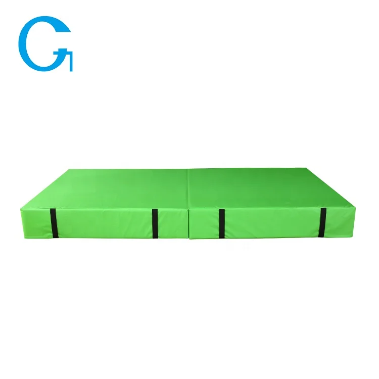 

Hot-selling Anti-tear Customized 2-fold Gymnastic Landing Crash Mats For Training