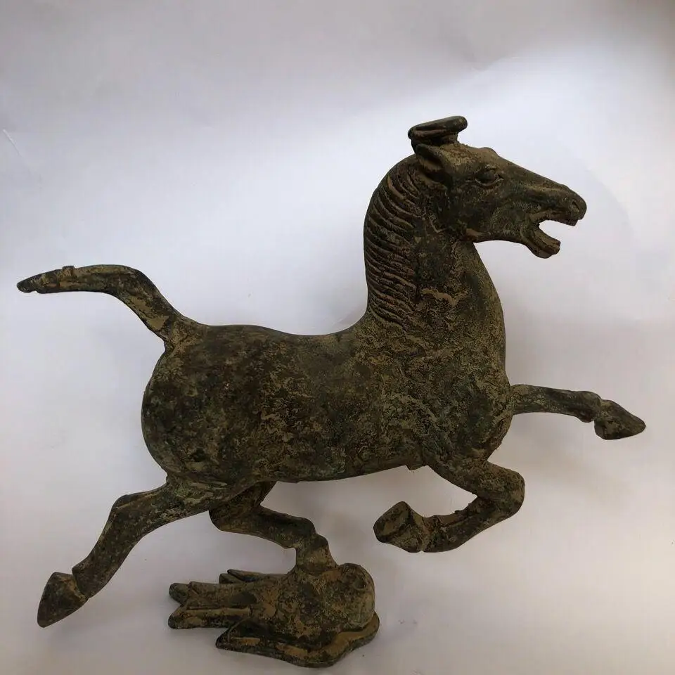 

Antique Bronze Ware Collection Eastern Han Horse Treading Flying Swallow Bronze Ware Collection Copper Running Horse Home Decora