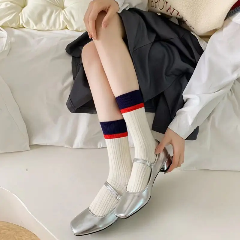 Kaus Kaki Wanita Rajutan Katun Kaus Kaki Tinggi Anak Perempuan Sekolah Bergaris Kasual Kaus Kaki Tabung Tengah Pakaian Jalanan Retro Harajuku Gaya Korea Wanita