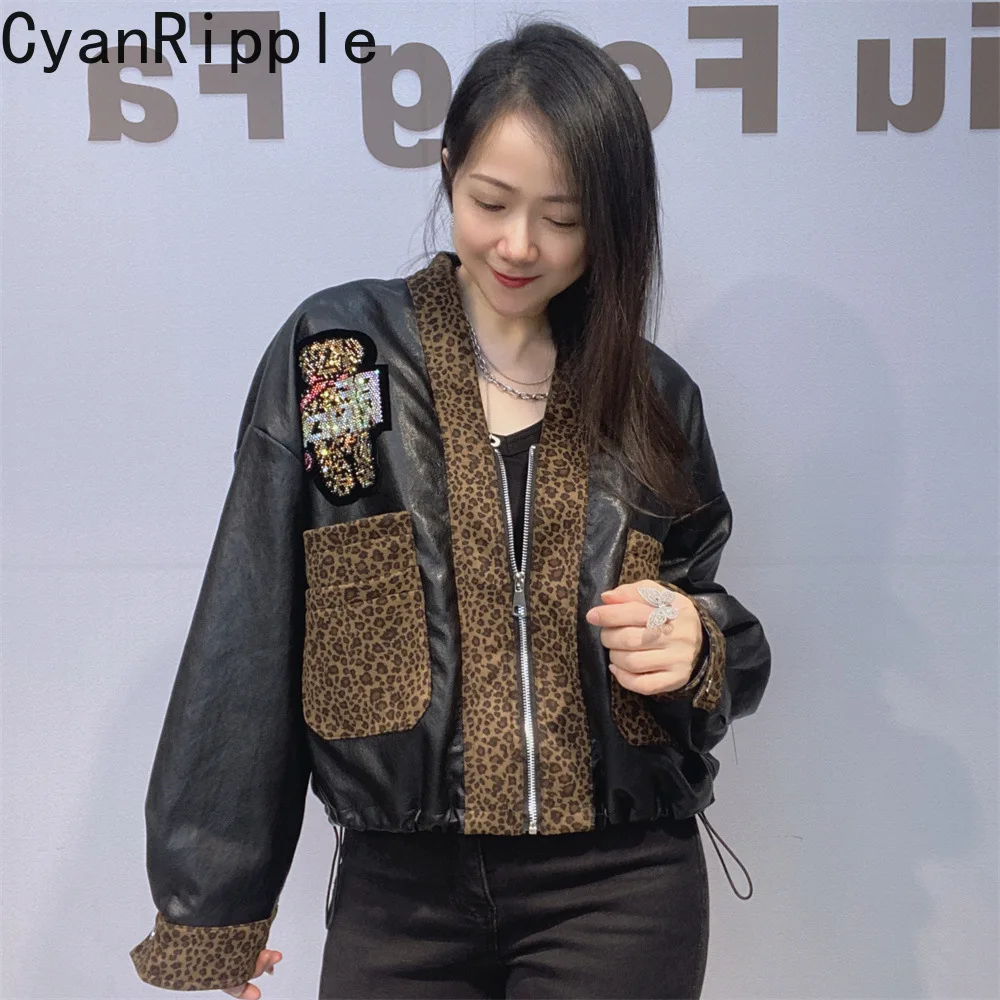 2026 New Autumn Winter All-match V-neck Short Cardigans Coat Hot Diamonds Leopard Patchwork Loose Women Faux Leather Jacket
