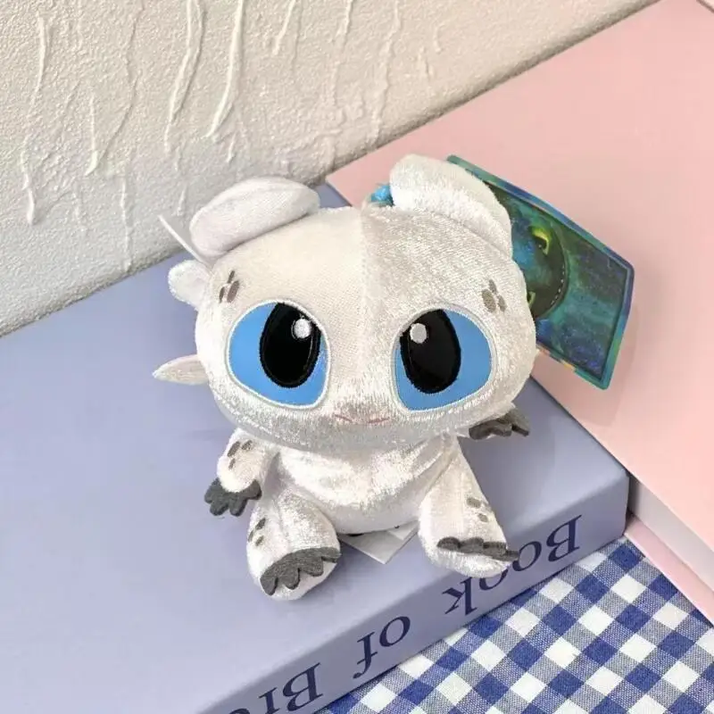 Kawaii Anime Toothless Night Fury Portachiavi in peluche Cartoon Periferico Light Fury Zaino Ciondolo Amici Compleanno Regalo creativo